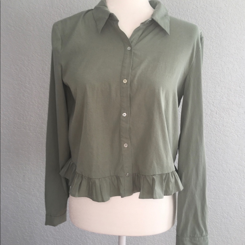 Zara cropped button down Small